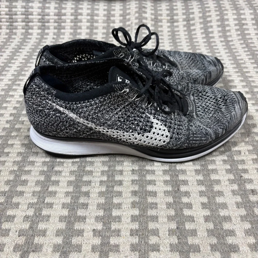 Nike flyknit racer